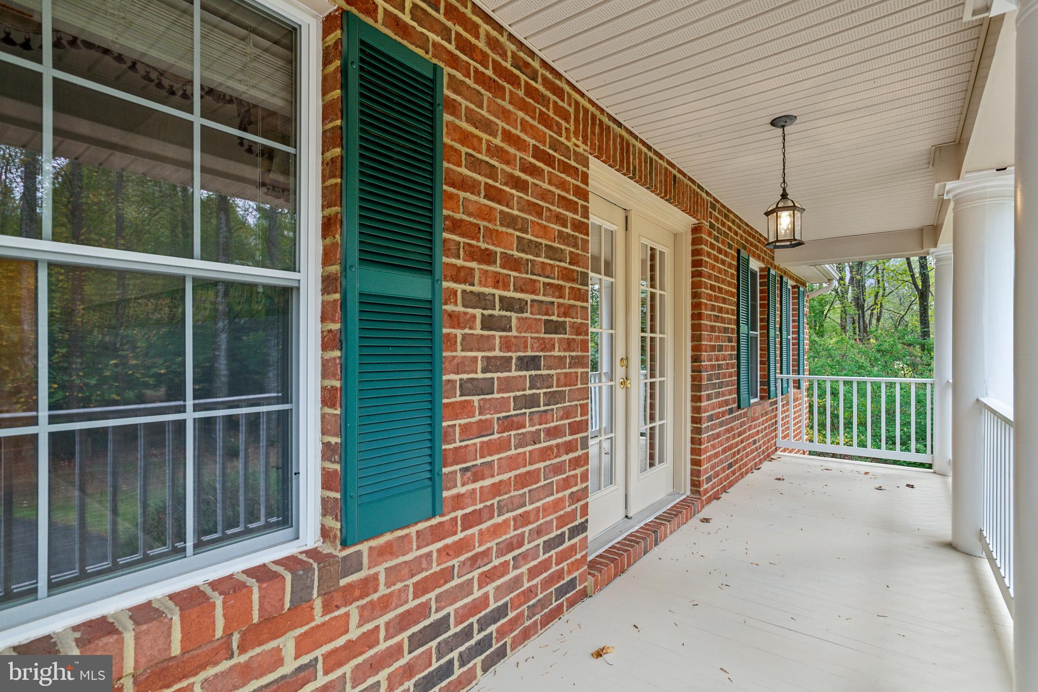 5479 ROSEHAVEN COURT