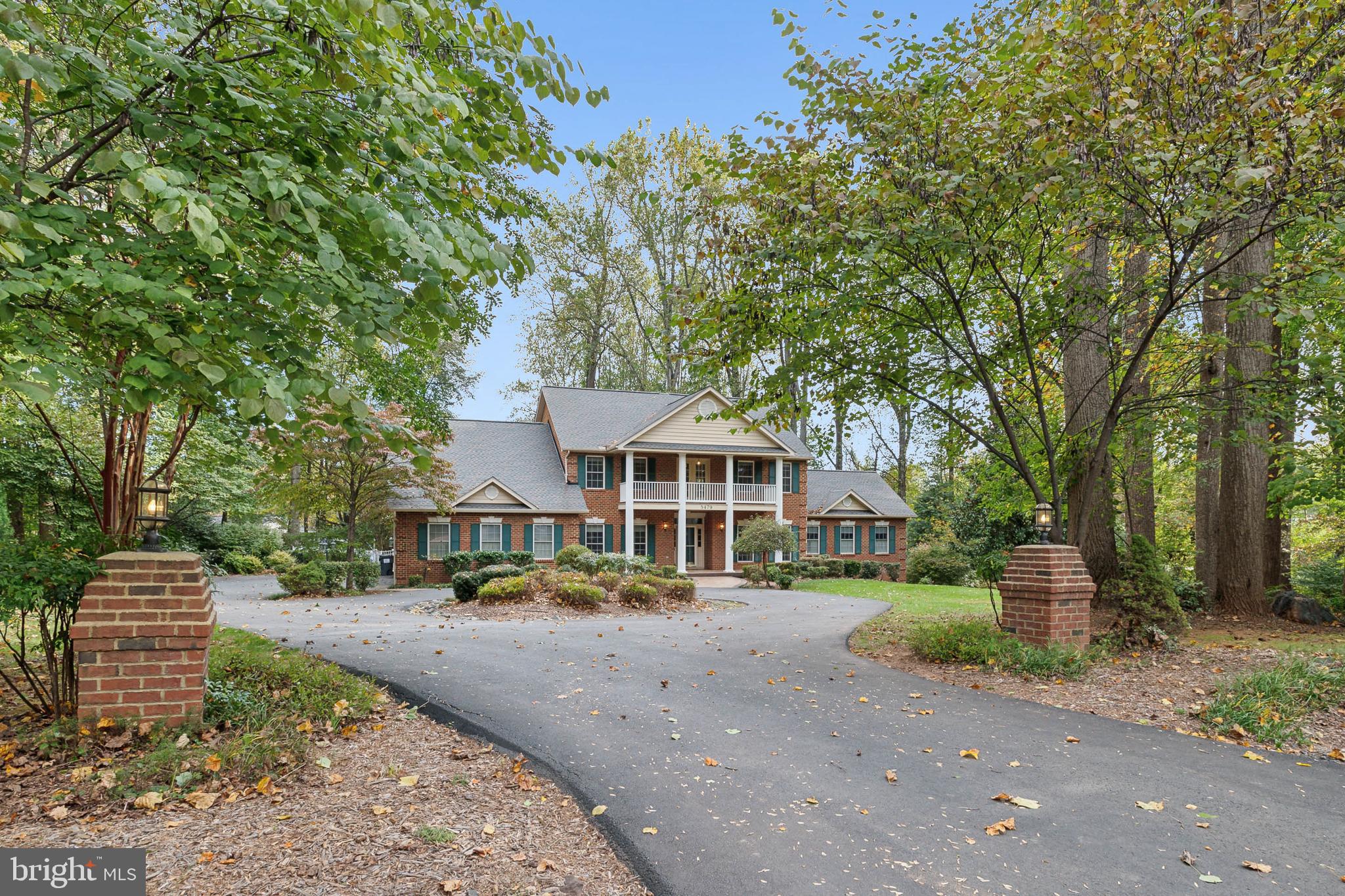 5479 ROSEHAVEN COURT