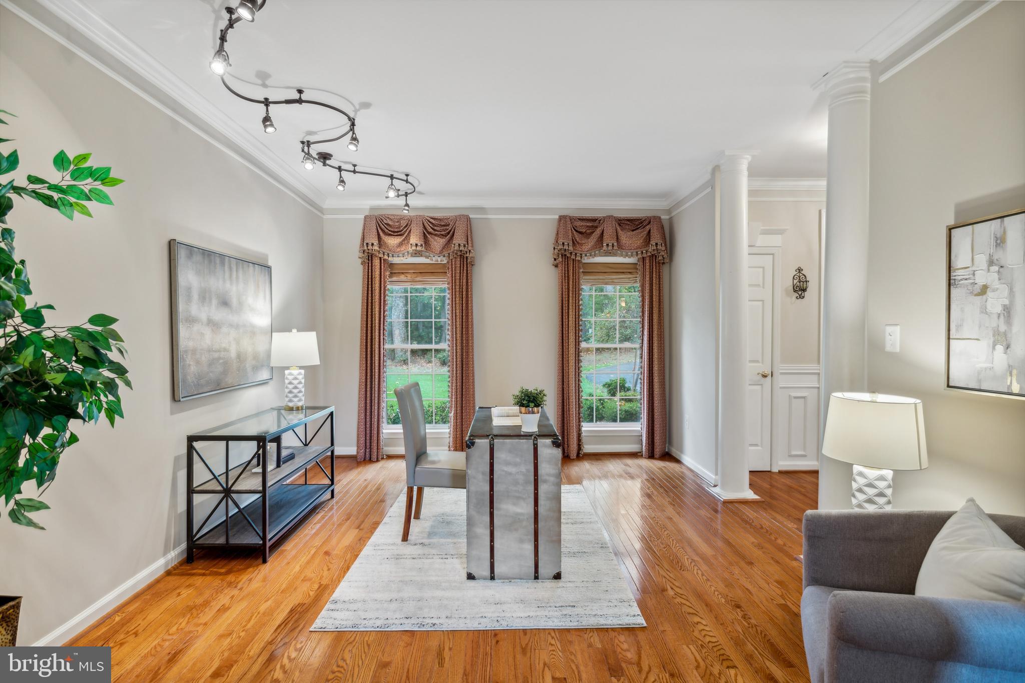 5479 ROSEHAVEN COURT