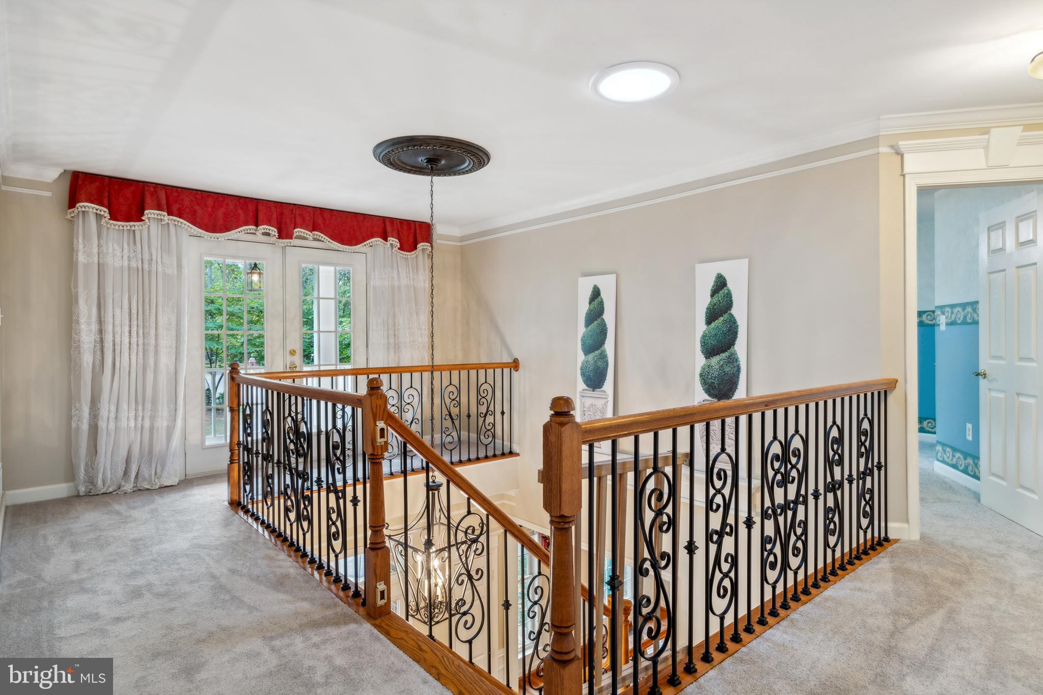 5479 ROSEHAVEN COURT