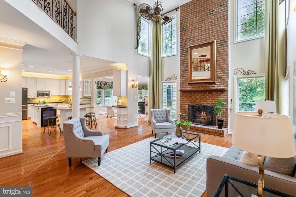 5479 ROSEHAVEN COURT