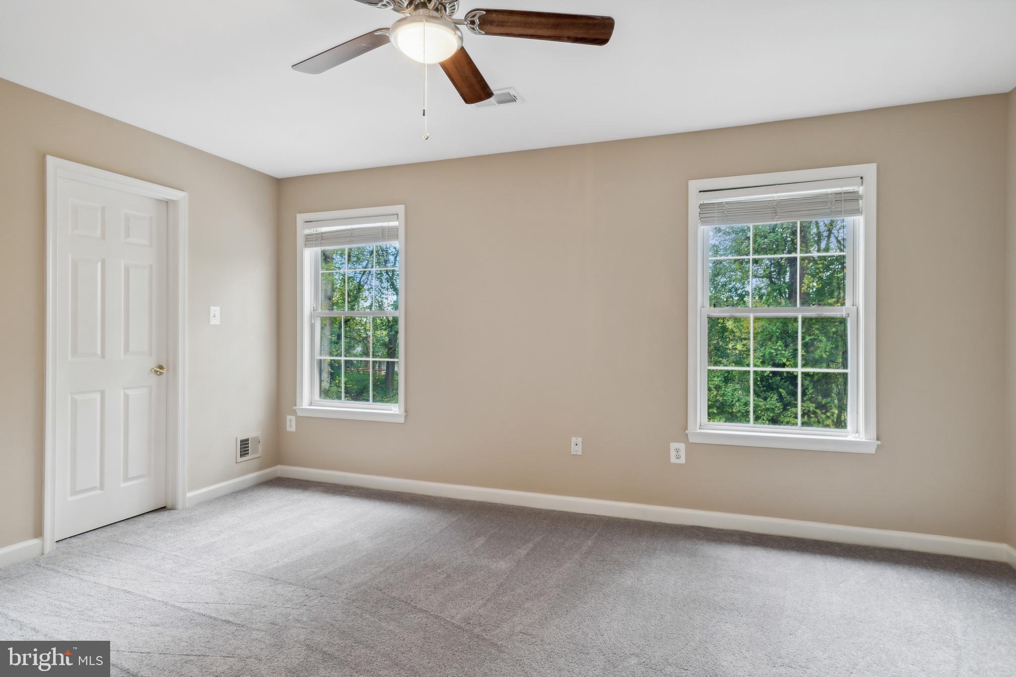 5479 ROSEHAVEN COURT