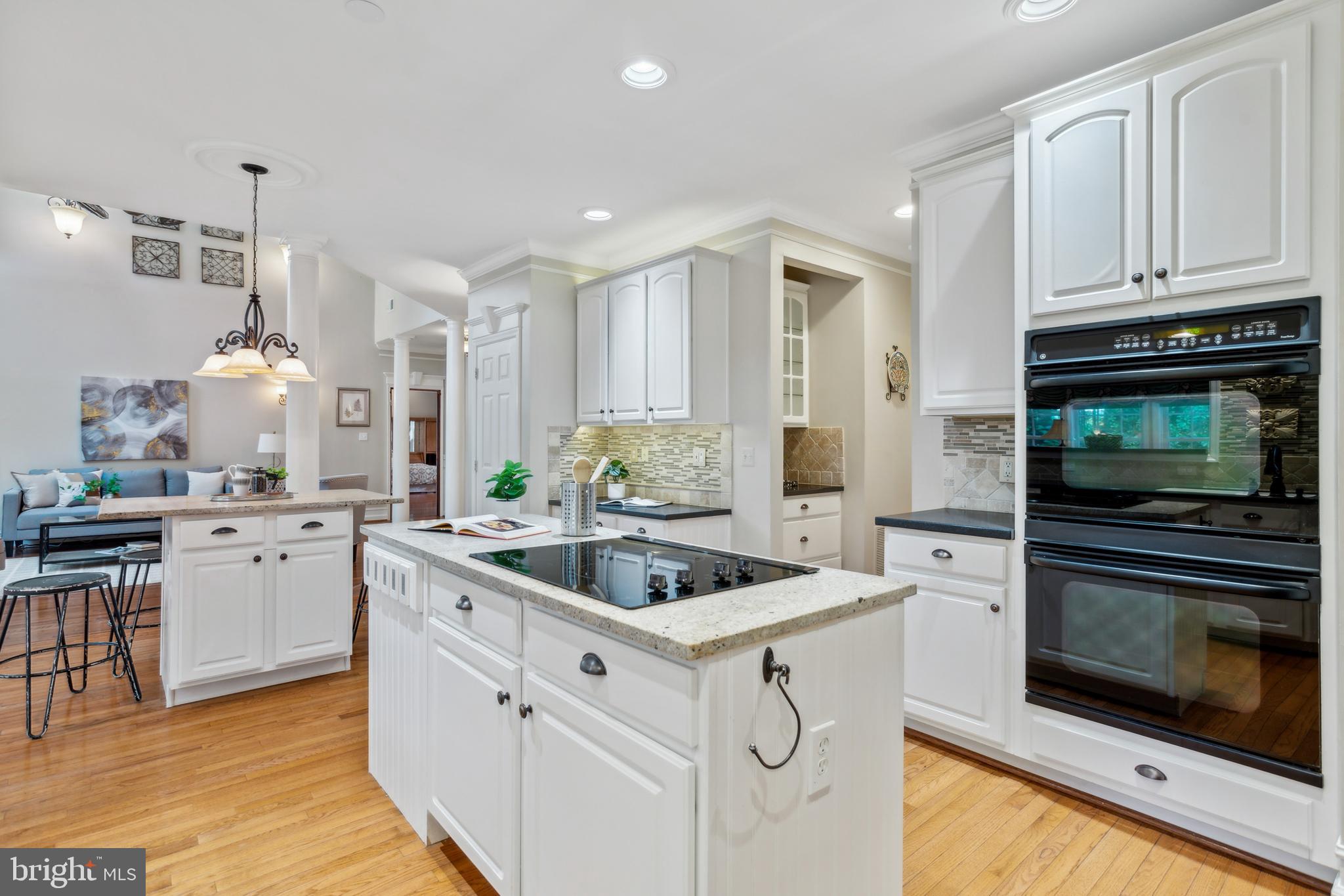 5479 ROSEHAVEN COURT