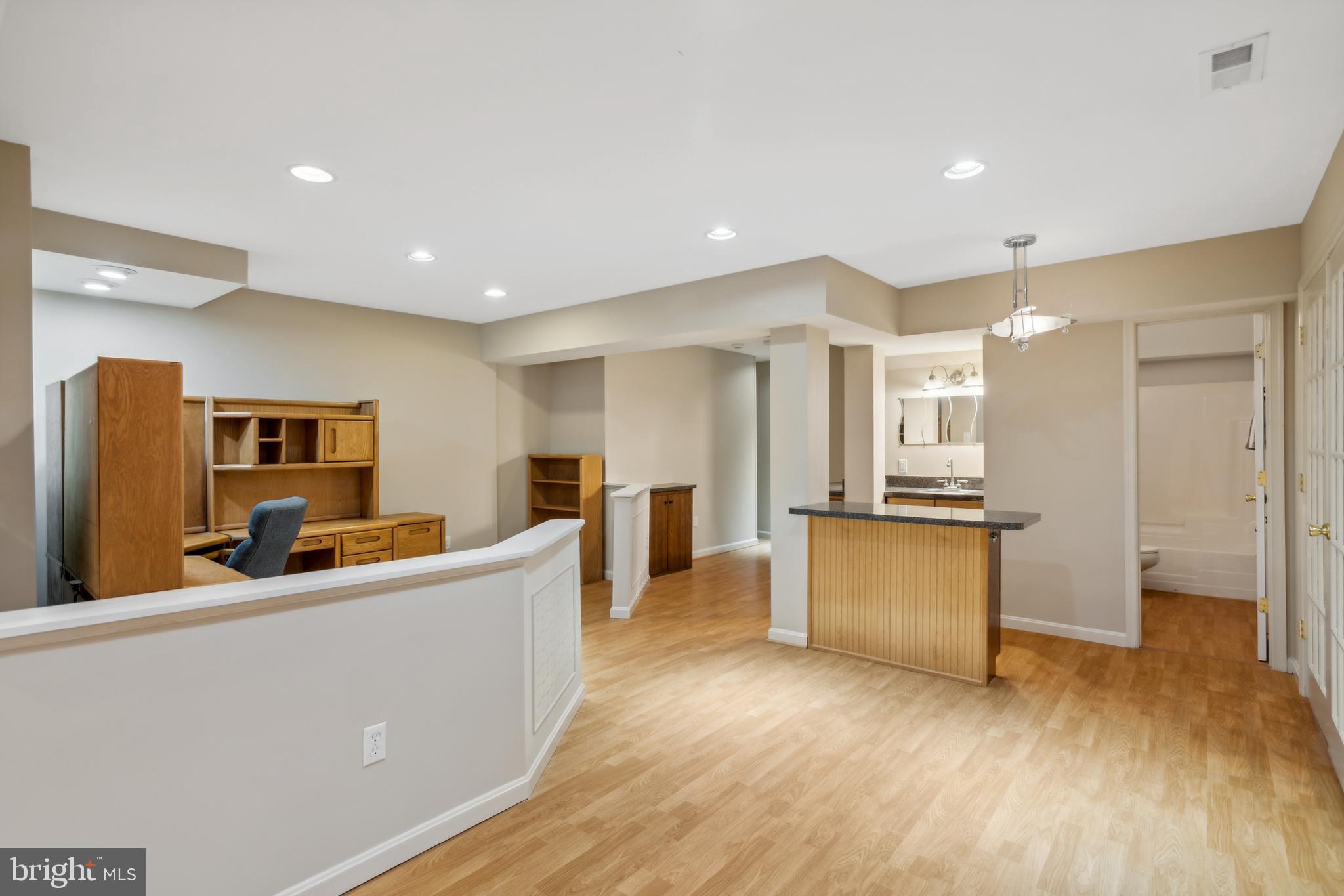 5479 ROSEHAVEN COURT