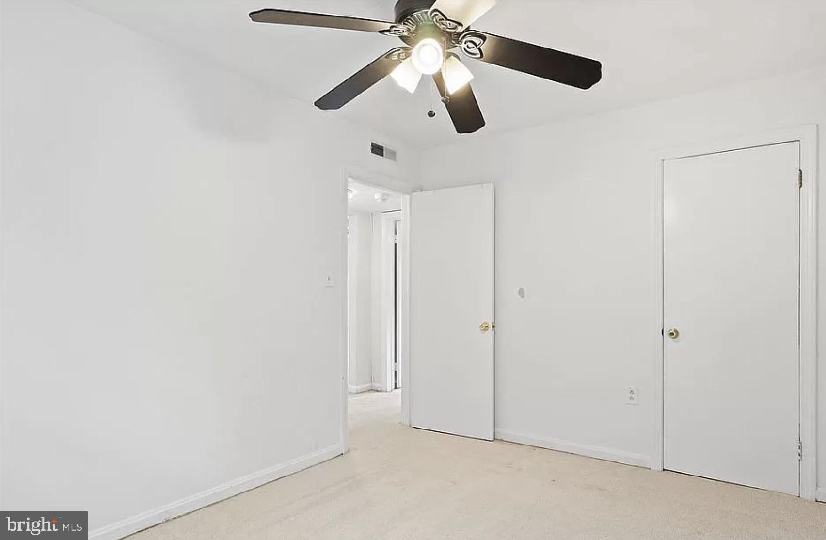 6710 W WAKEFIELD DRIVE B1