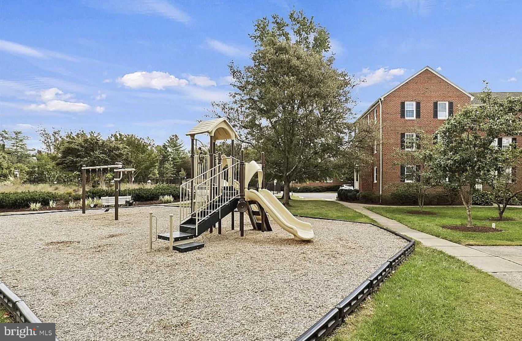 6710 W WAKEFIELD DRIVE B1