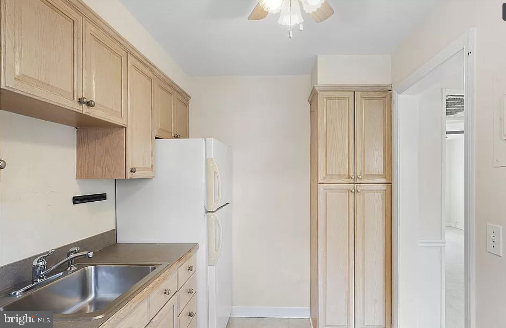 6710 W WAKEFIELD DRIVE B1