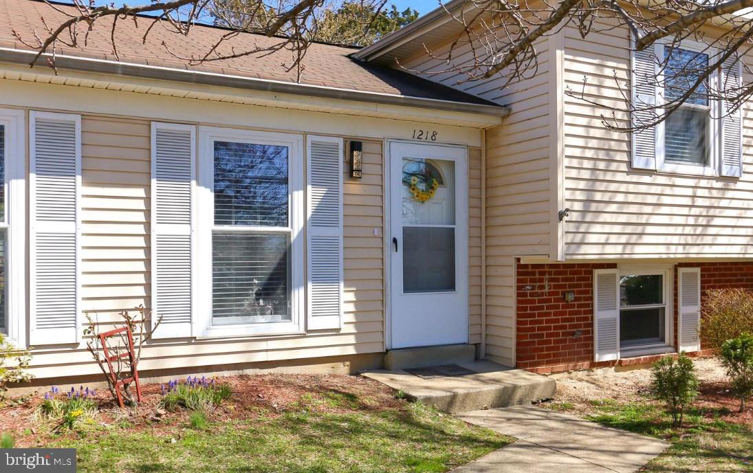 1218 SUMMERFIELD DRIVE