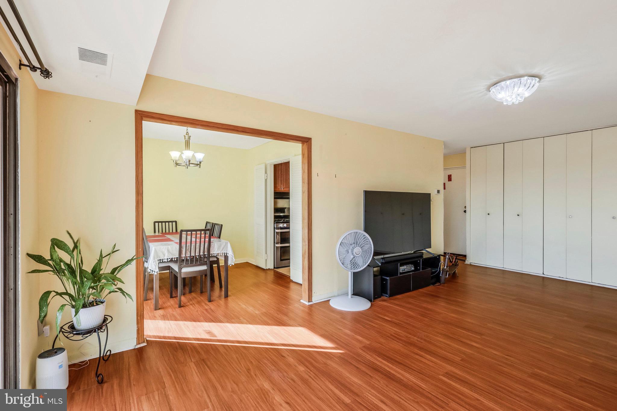 6001 ARLINGTON BOULEVARD 621