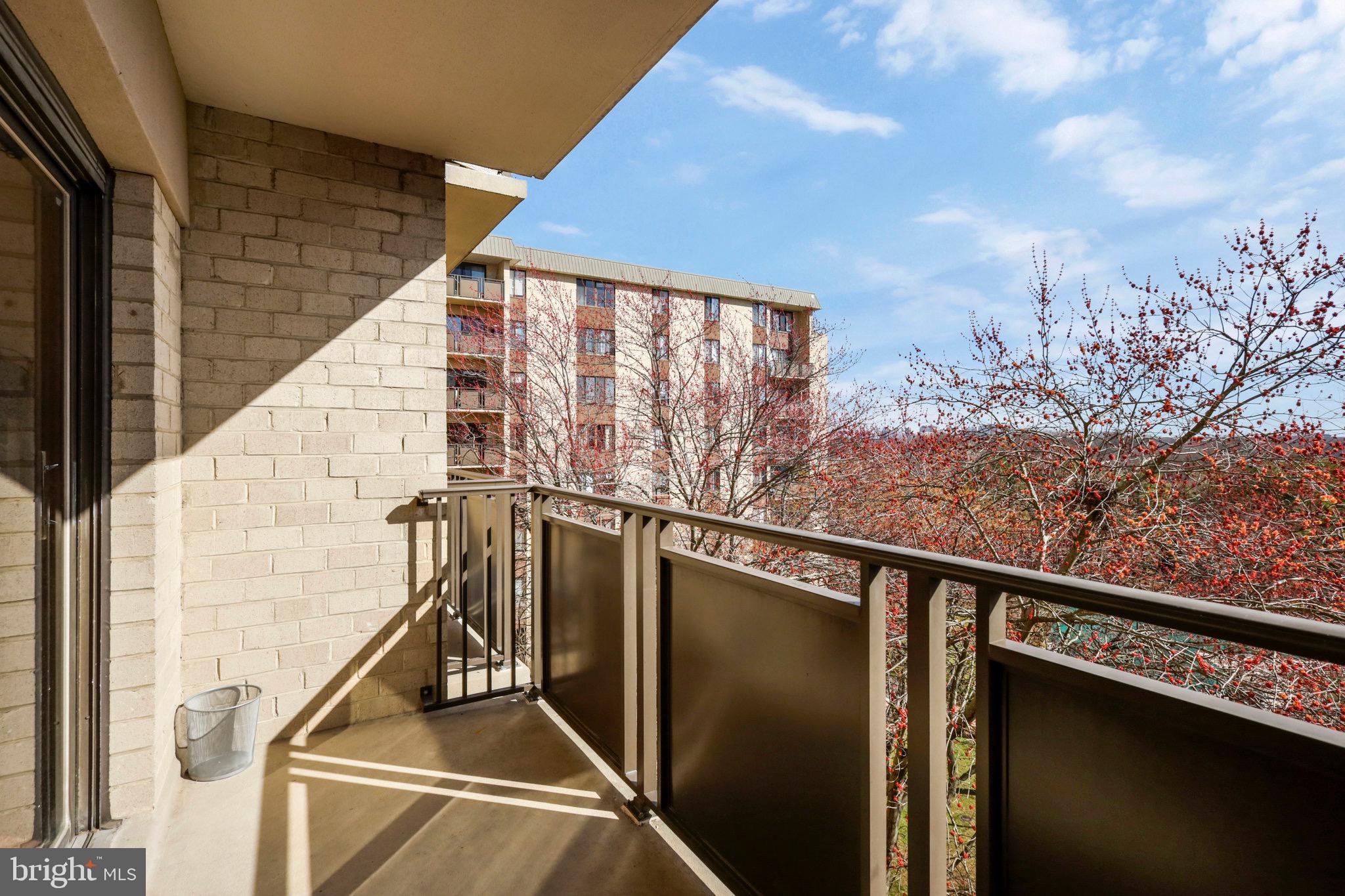 6001 ARLINGTON BOULEVARD 621