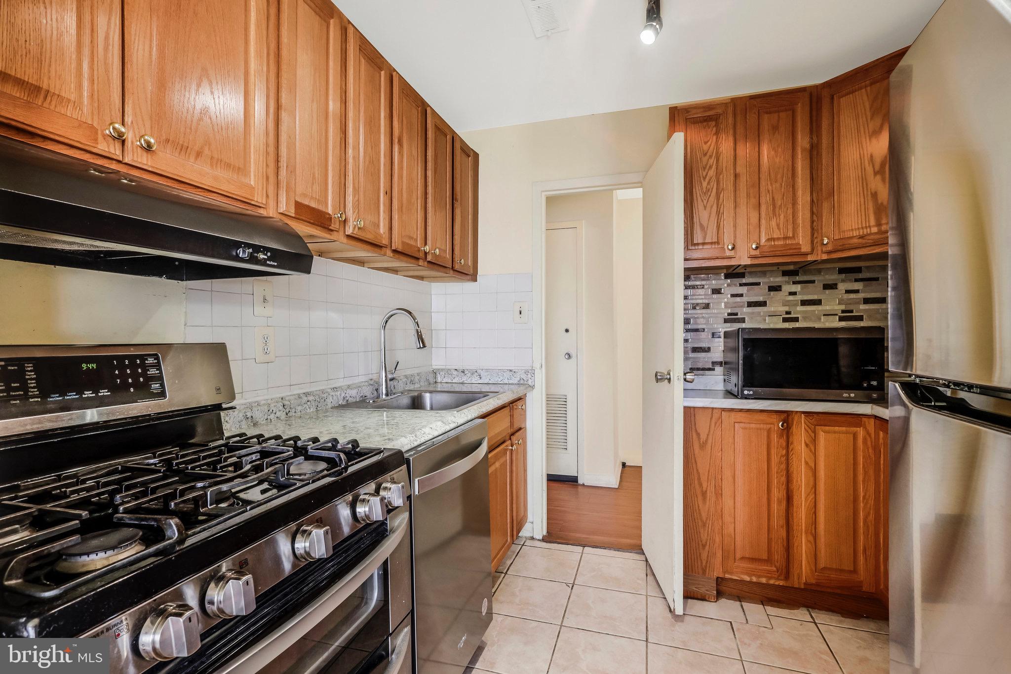 6001 ARLINGTON BOULEVARD 621