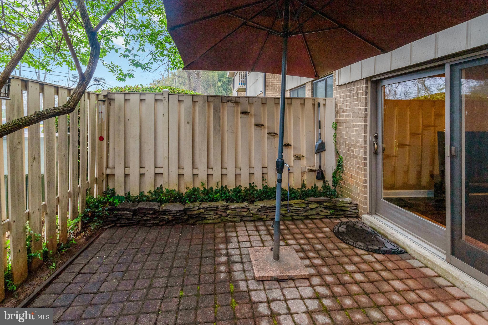 2726 GLENGYLE DRIVE 8