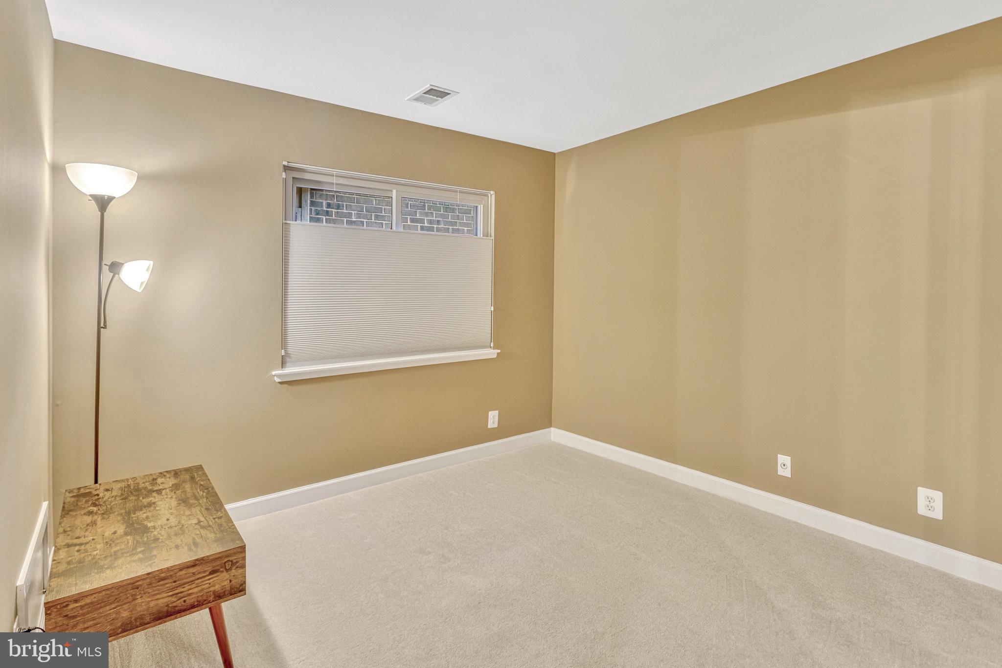 2726 GLENGYLE DRIVE 8