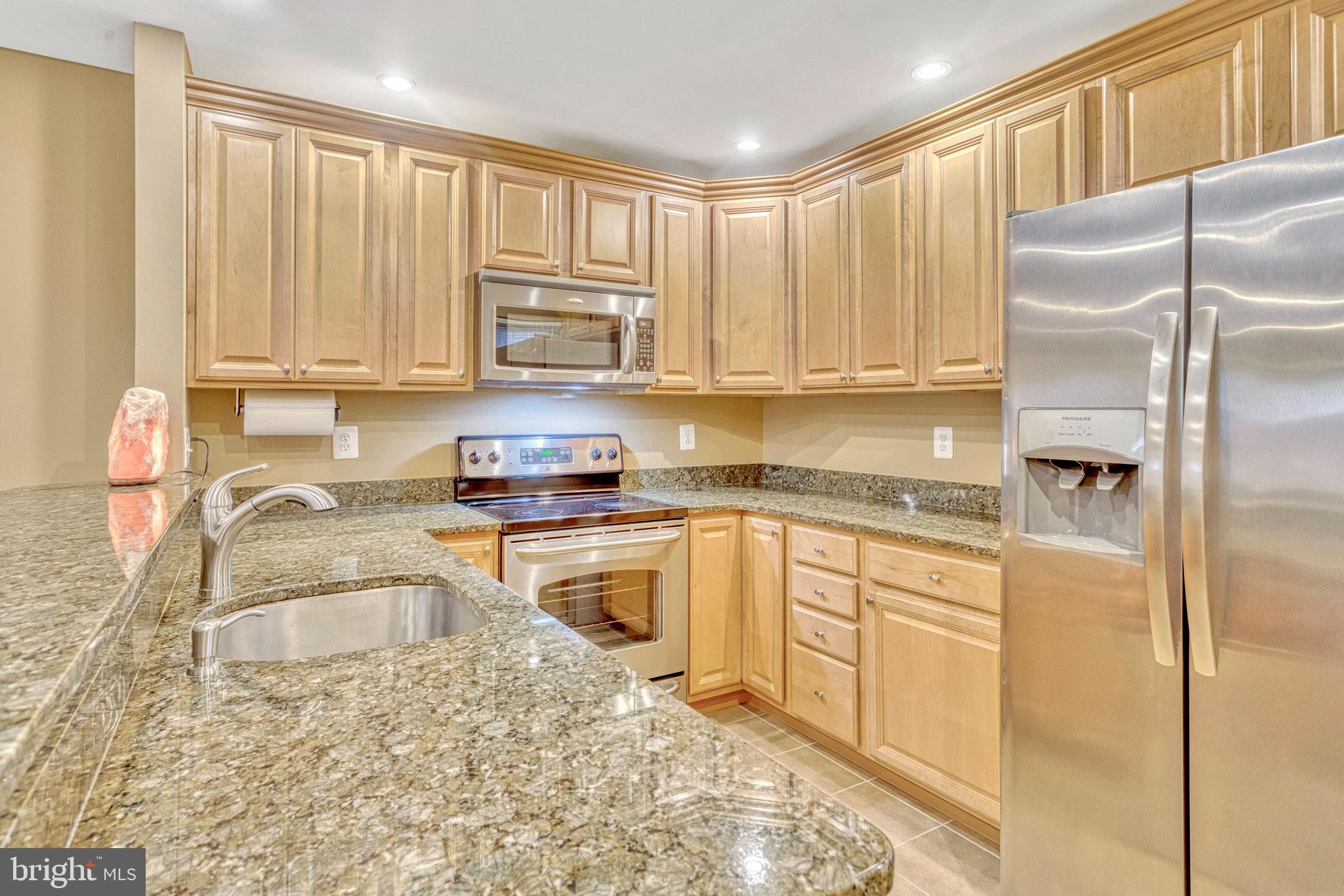 2726 GLENGYLE DRIVE 8