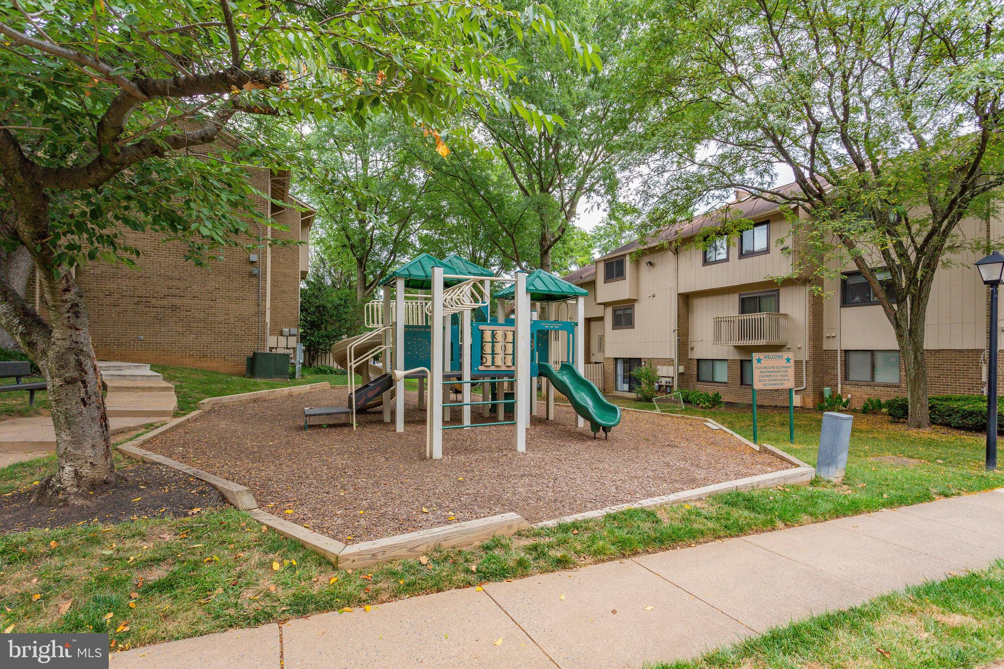 2726 GLENGYLE DRIVE 8