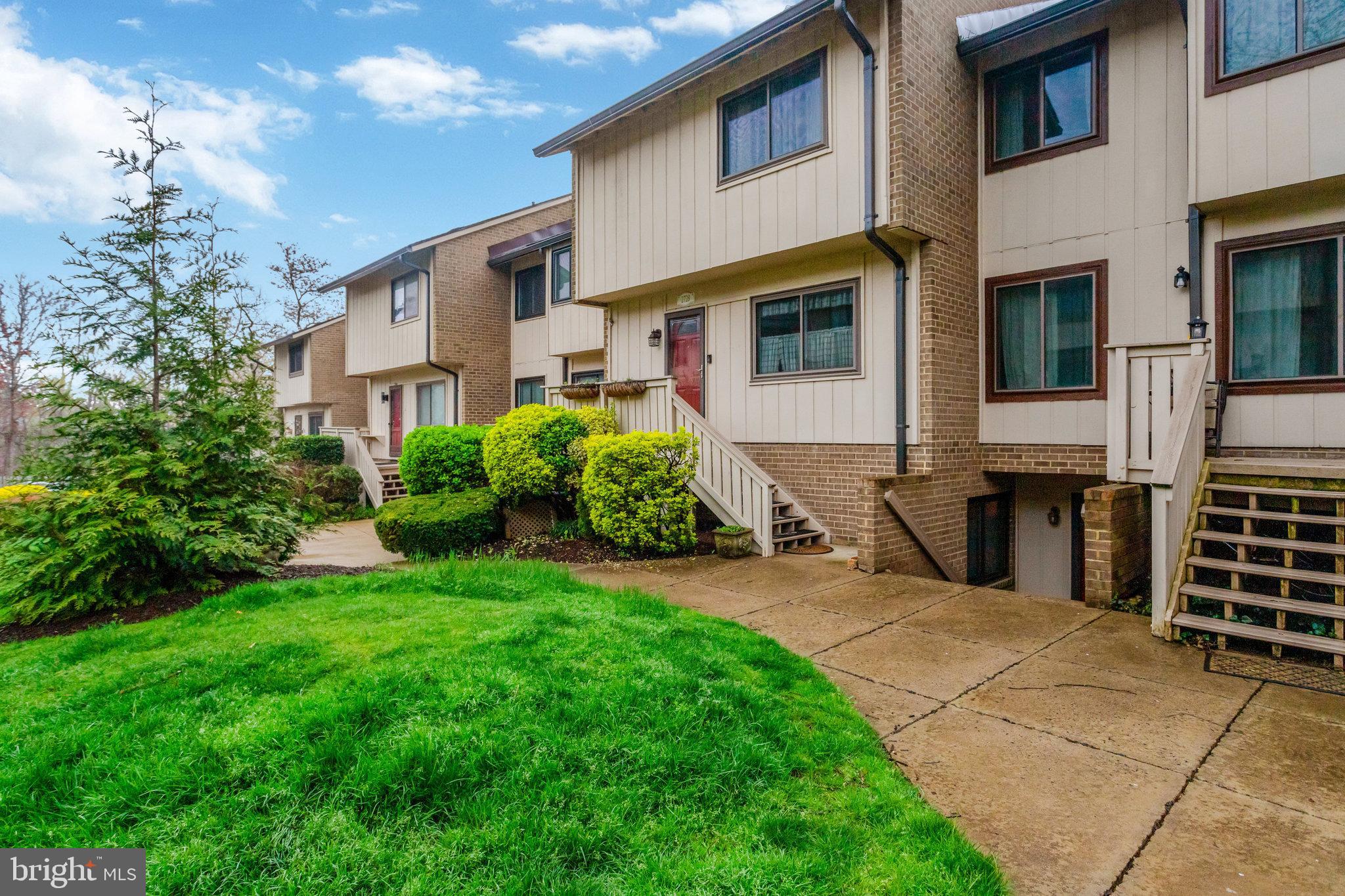 2726 GLENGYLE DRIVE 8