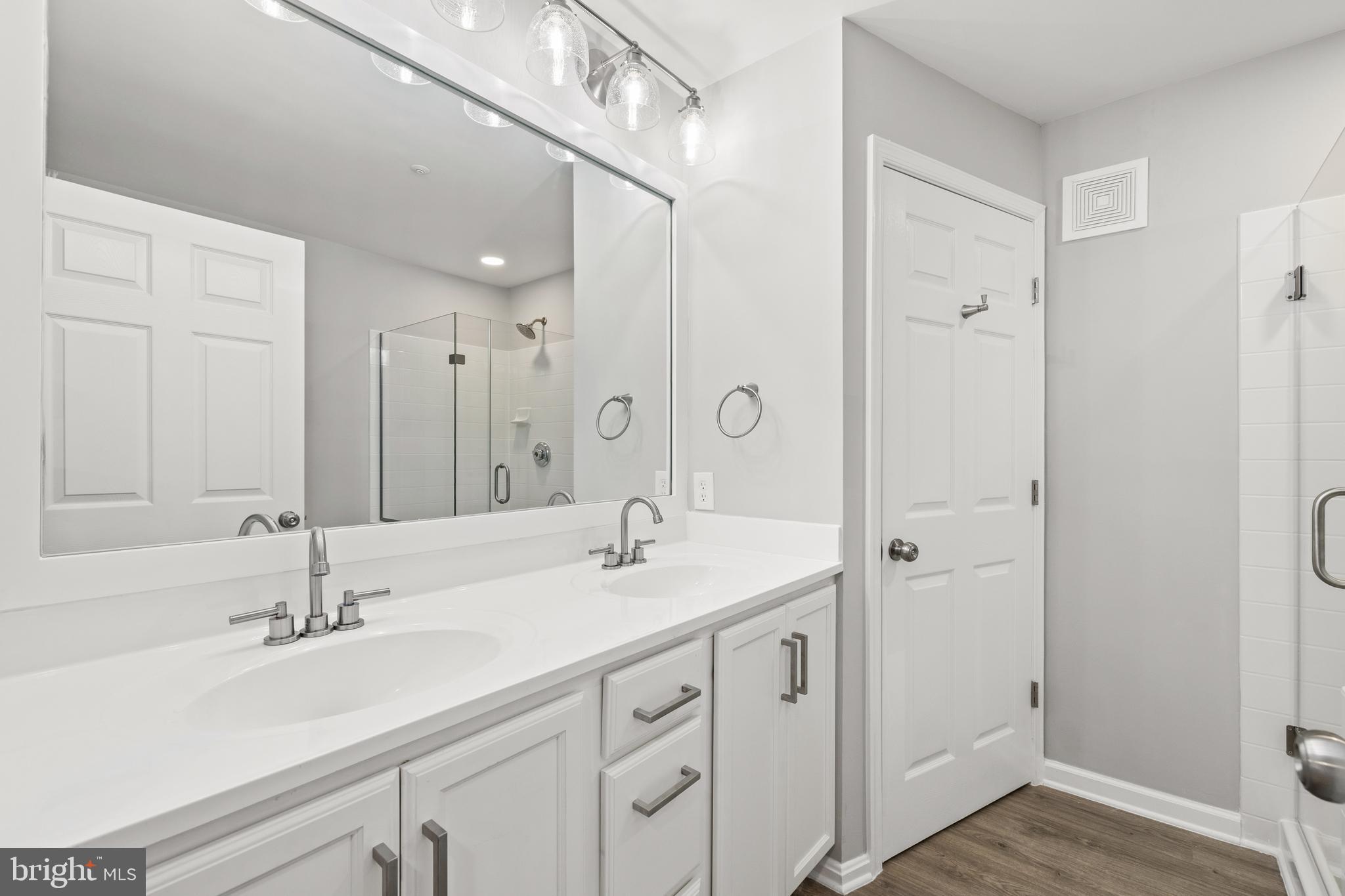 5980 KIMBERLY ANNE WAY