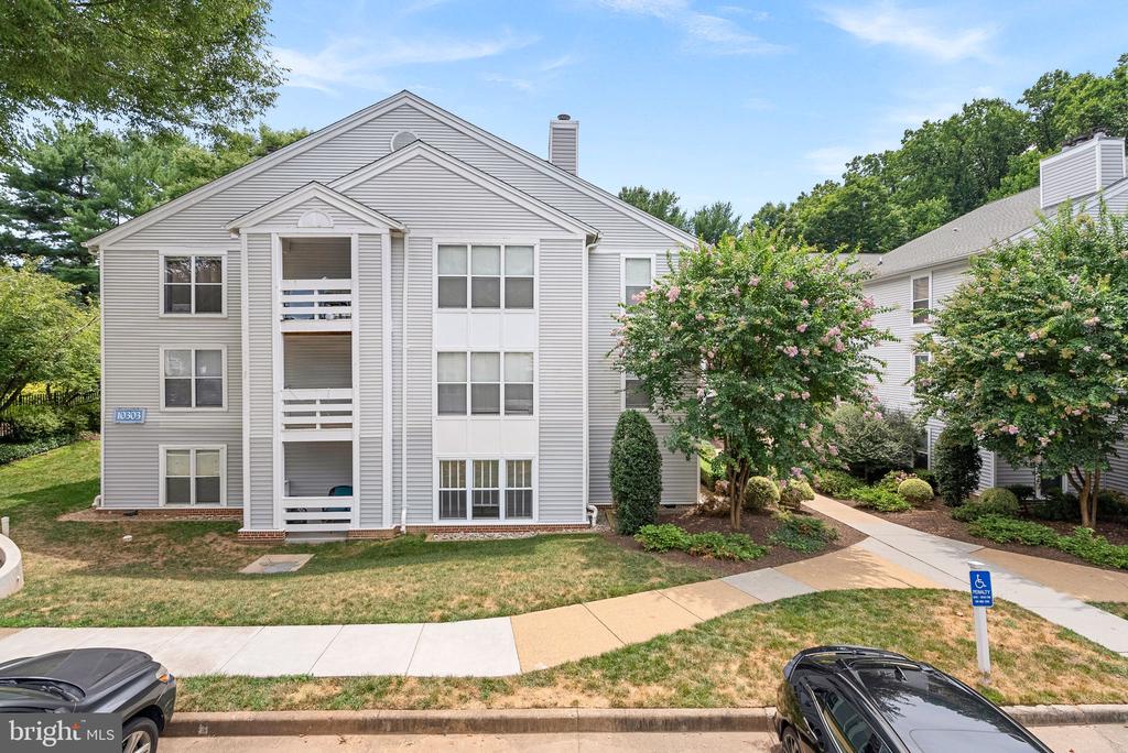10303 APPALACHIAN CIRCLE 9-303