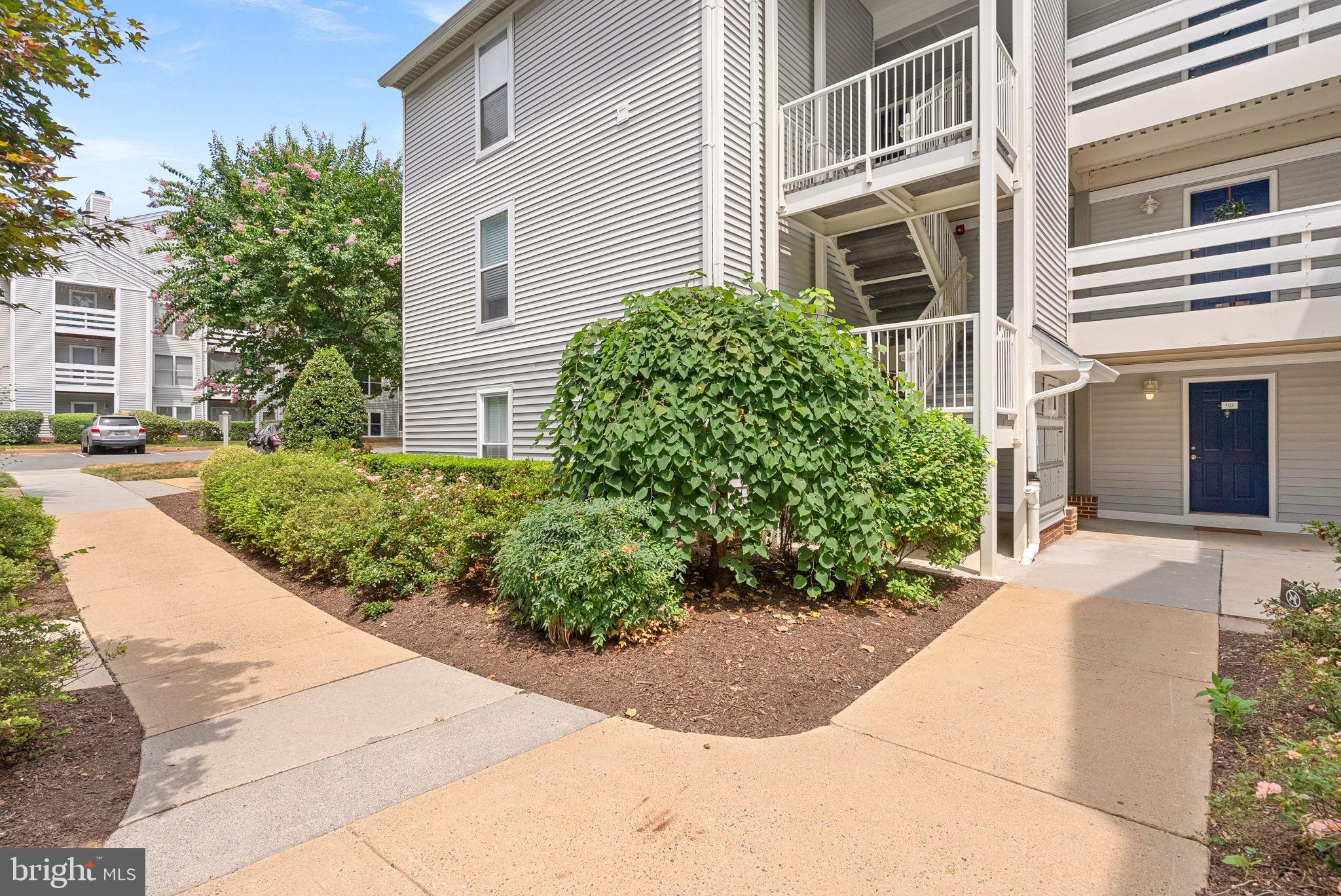 10303 APPALACHIAN CIRCLE 9-303