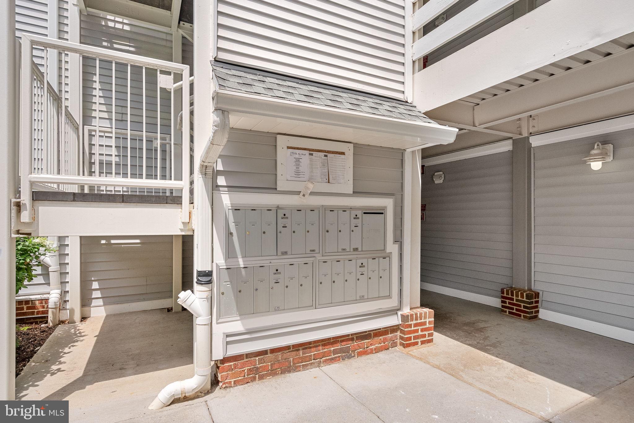 10303 APPALACHIAN CIRCLE 9-303