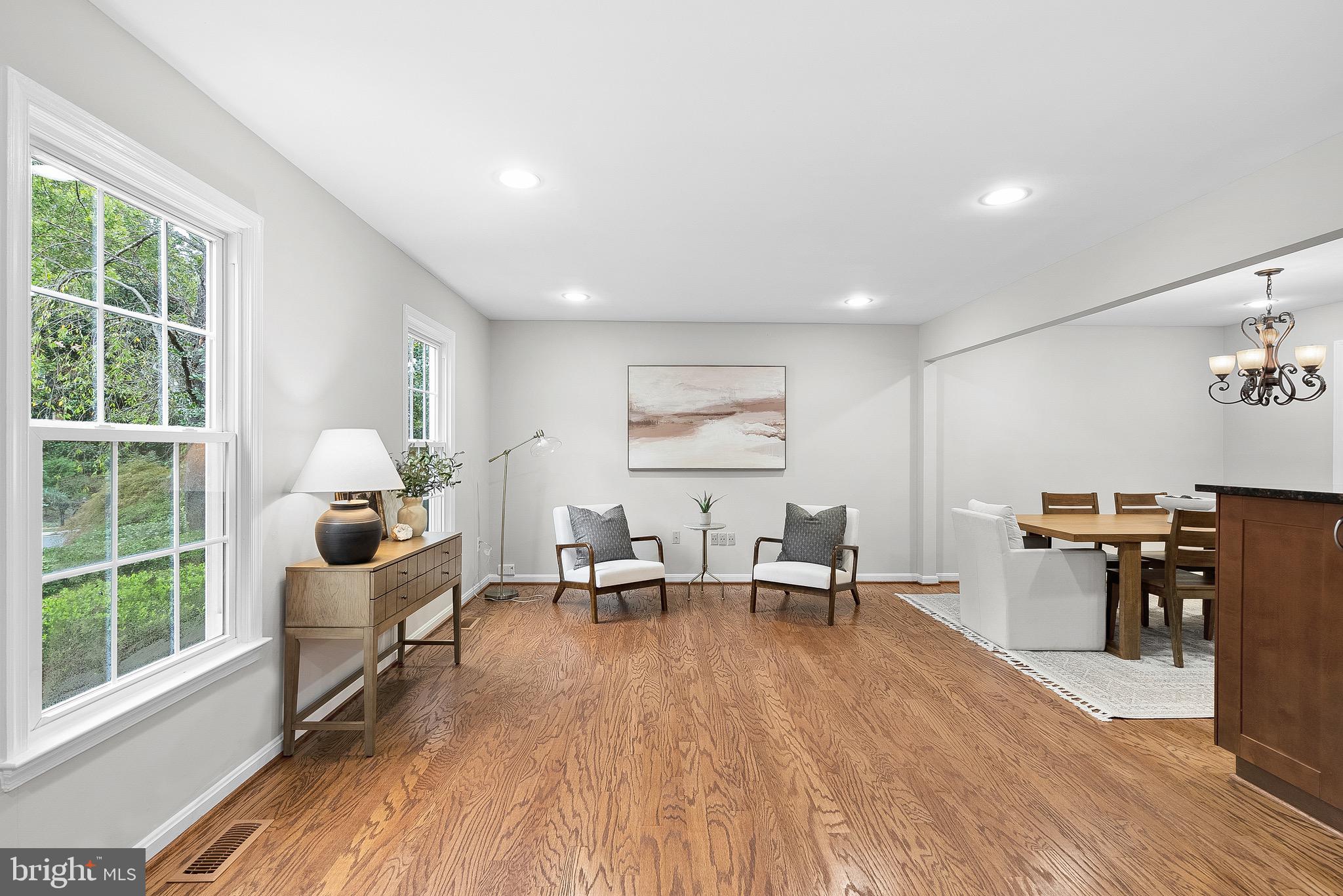 5307 HAMPTON FOREST WAY