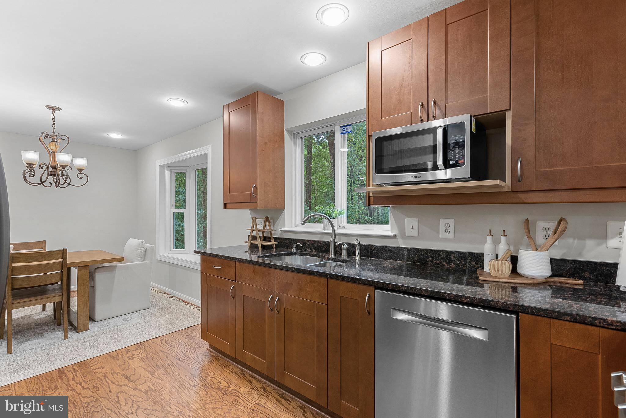 5307 HAMPTON FOREST WAY