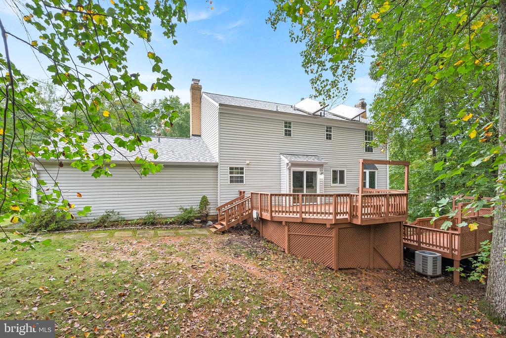 5307 HAMPTON FOREST WAY