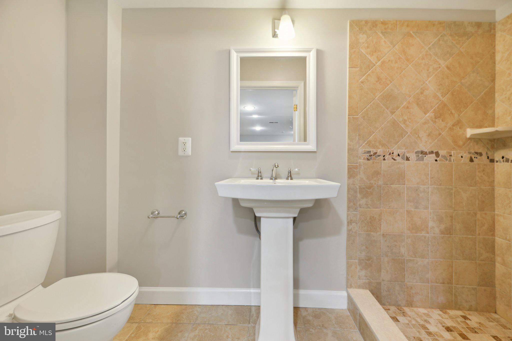 5307 HAMPTON FOREST WAY