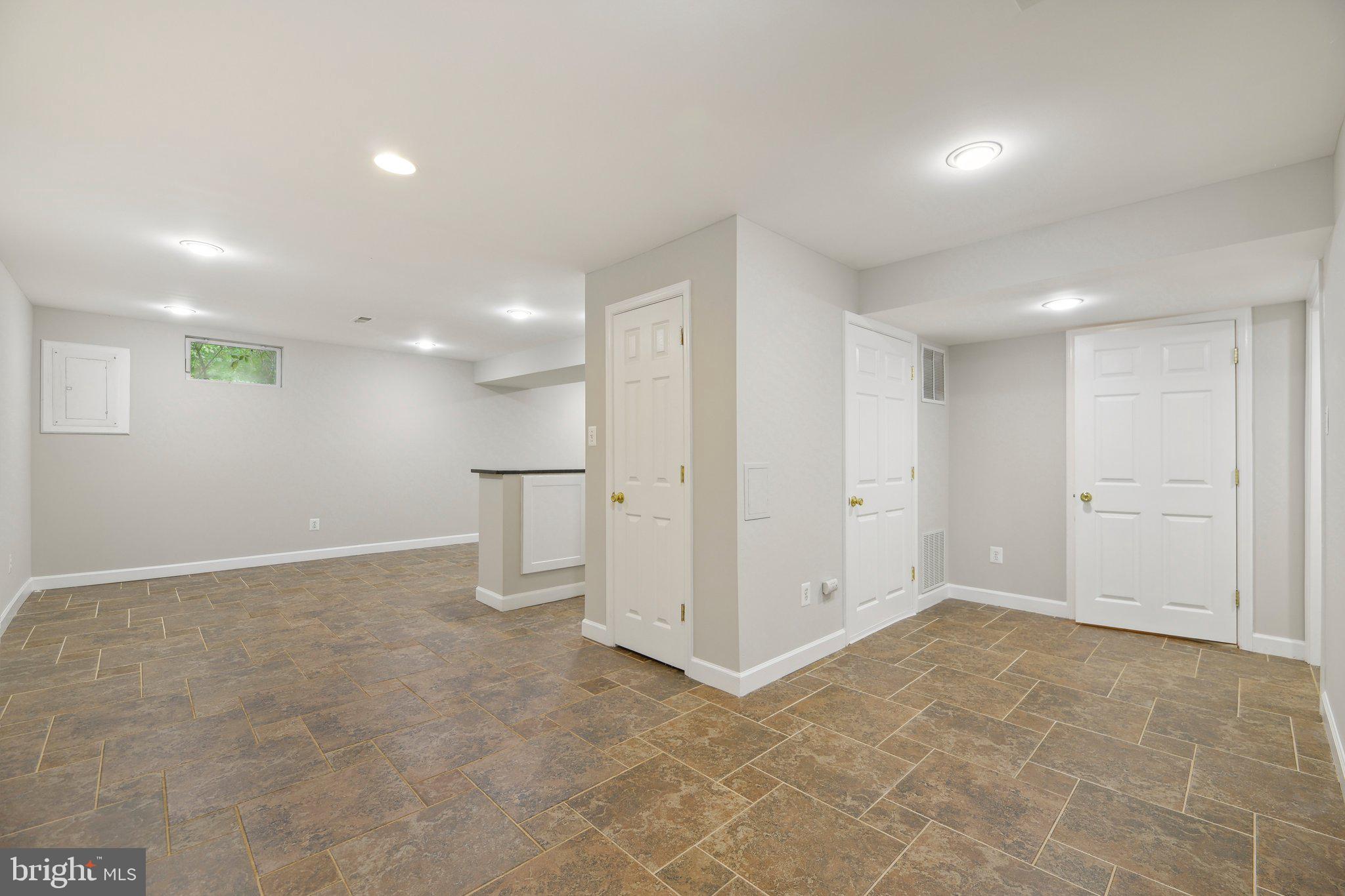 5307 HAMPTON FOREST WAY