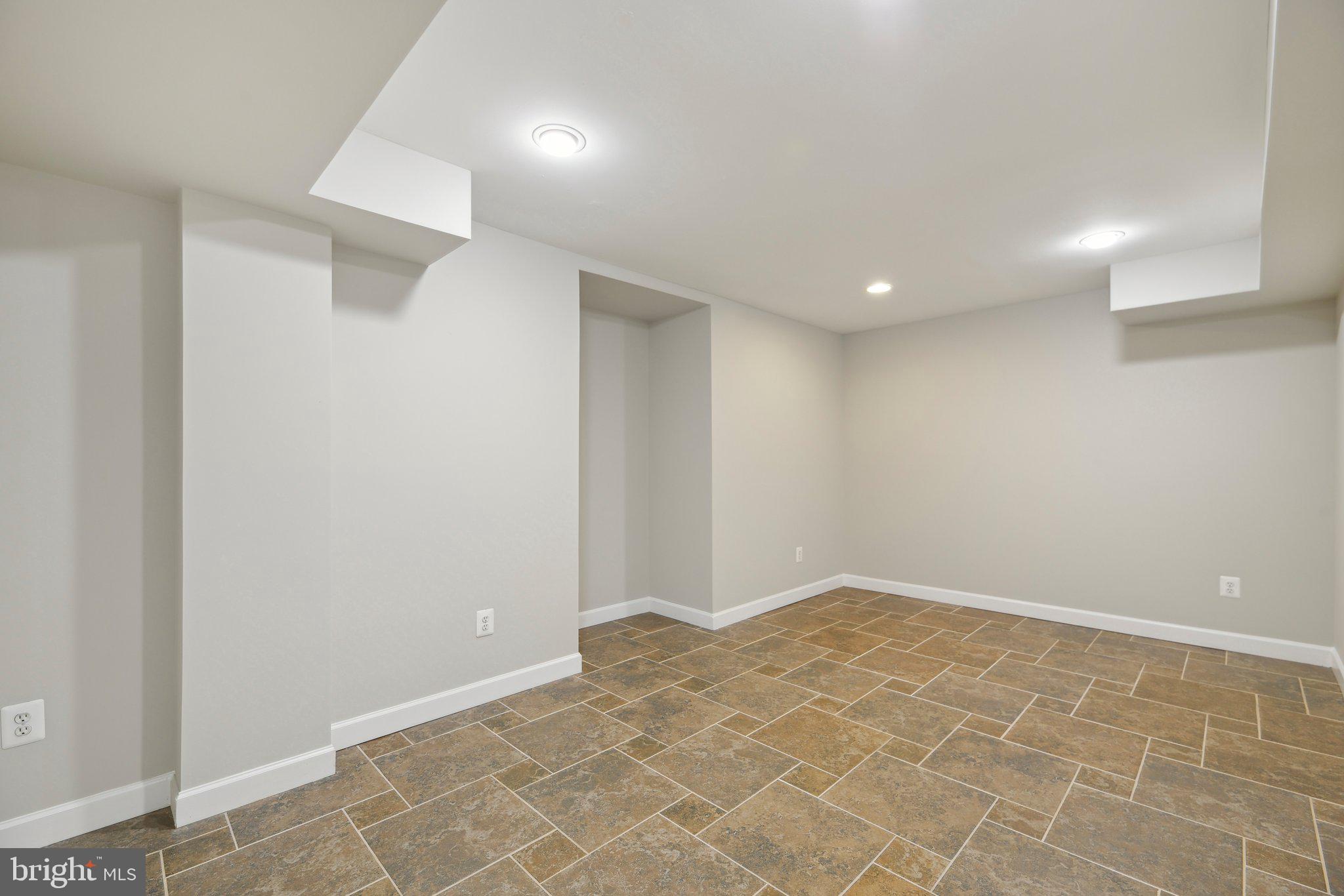 5307 HAMPTON FOREST WAY