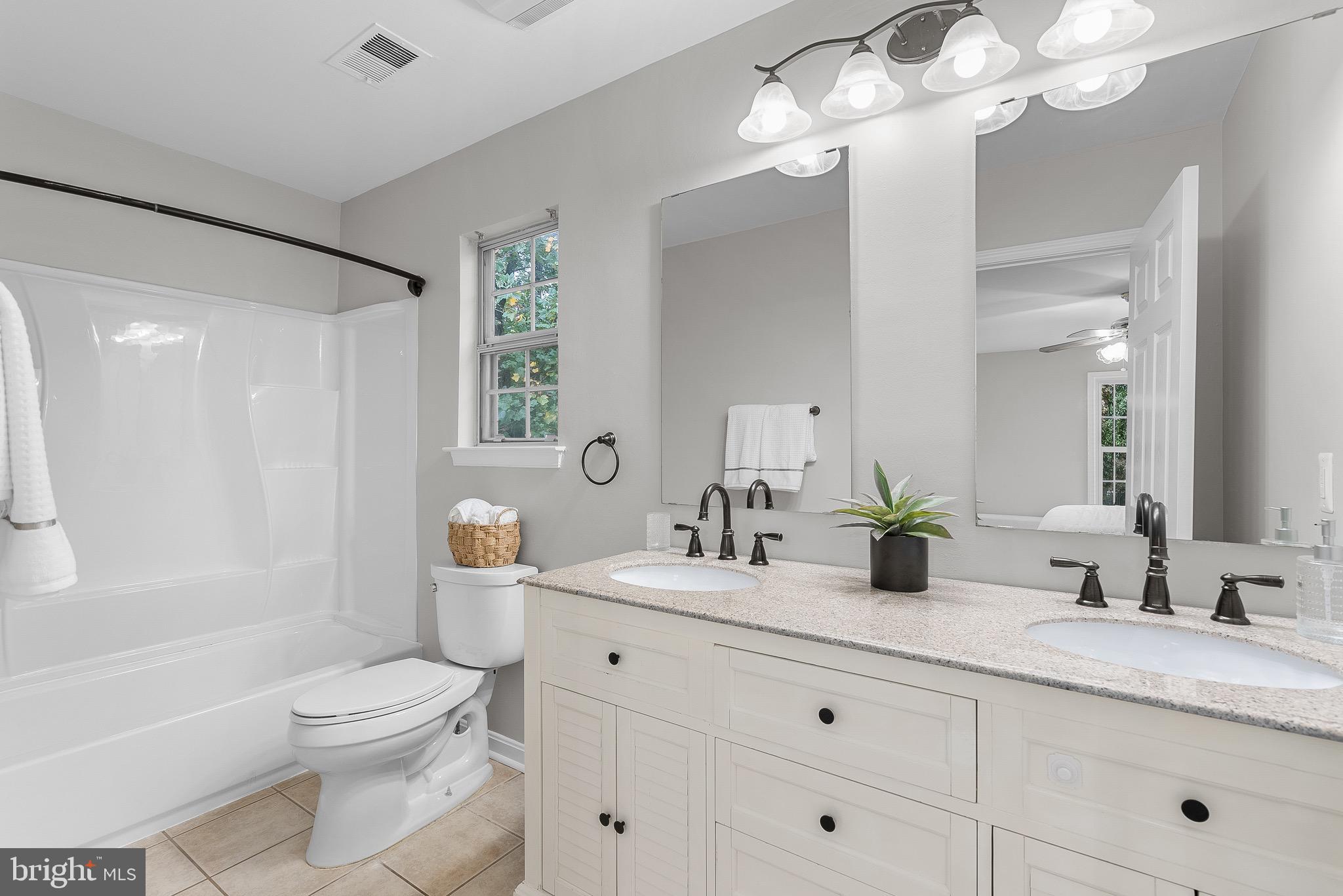 5307 HAMPTON FOREST WAY