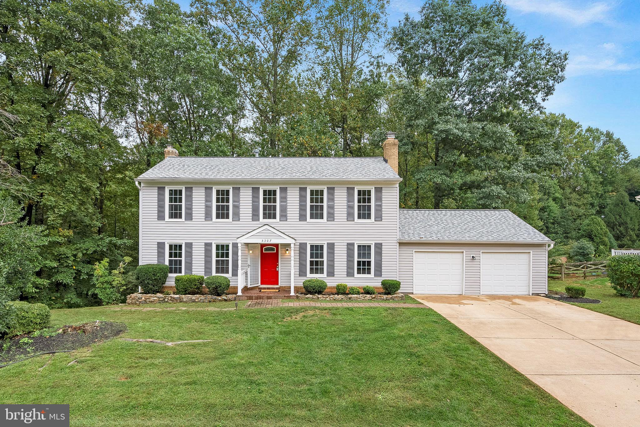 5307 HAMPTON FOREST WAY