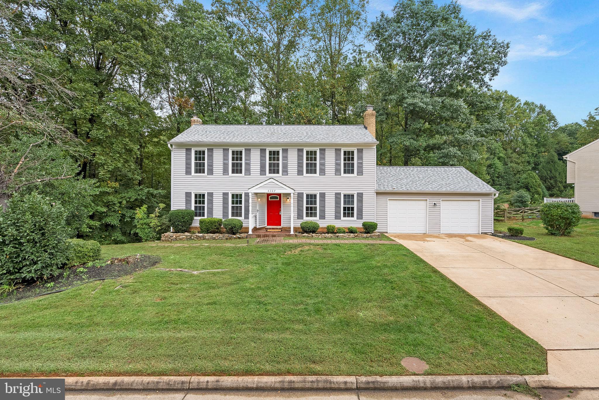 5307 HAMPTON FOREST WAY