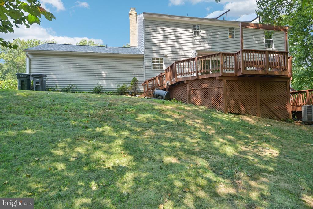 5307 HAMPTON FOREST WAY
