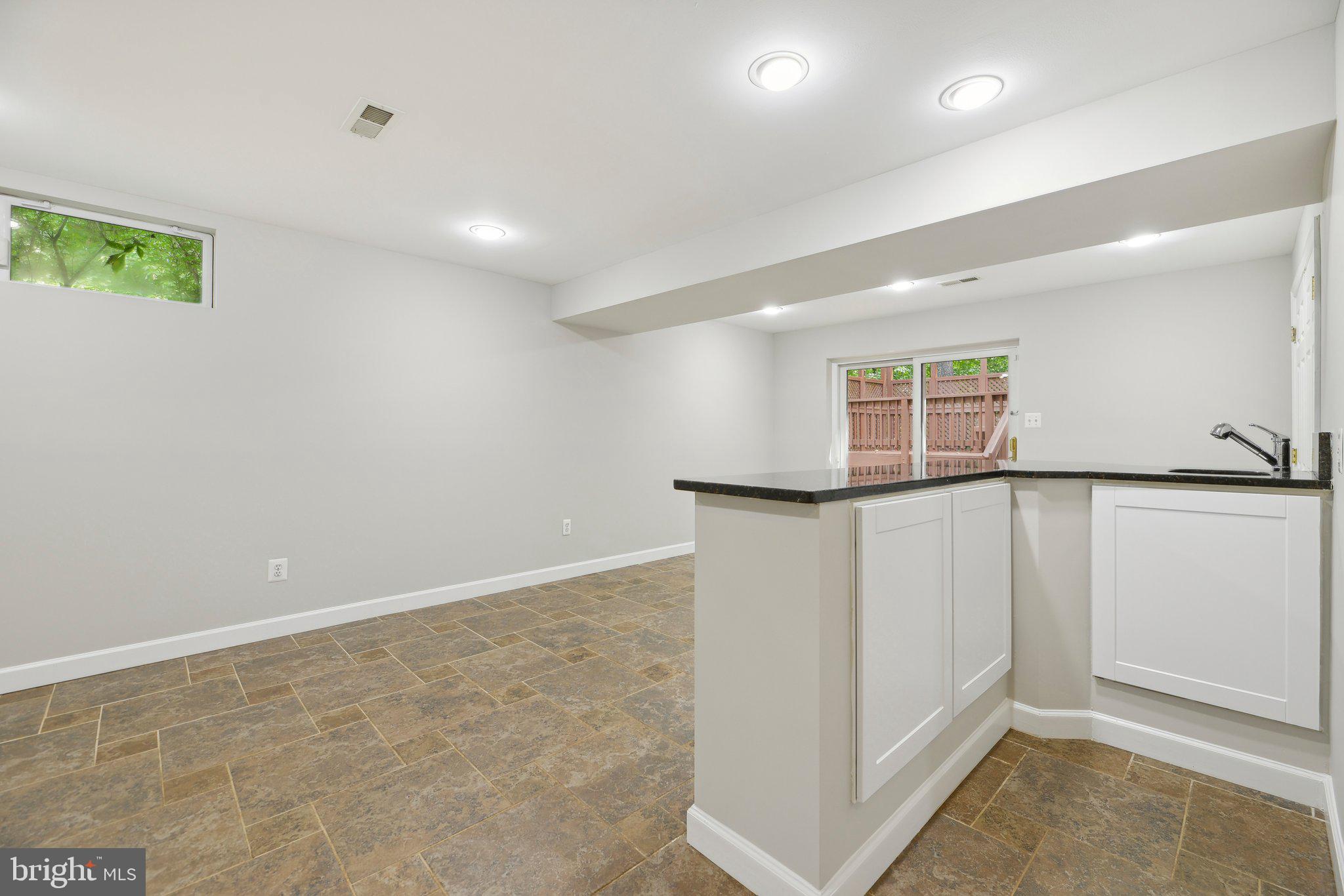 5307 HAMPTON FOREST WAY