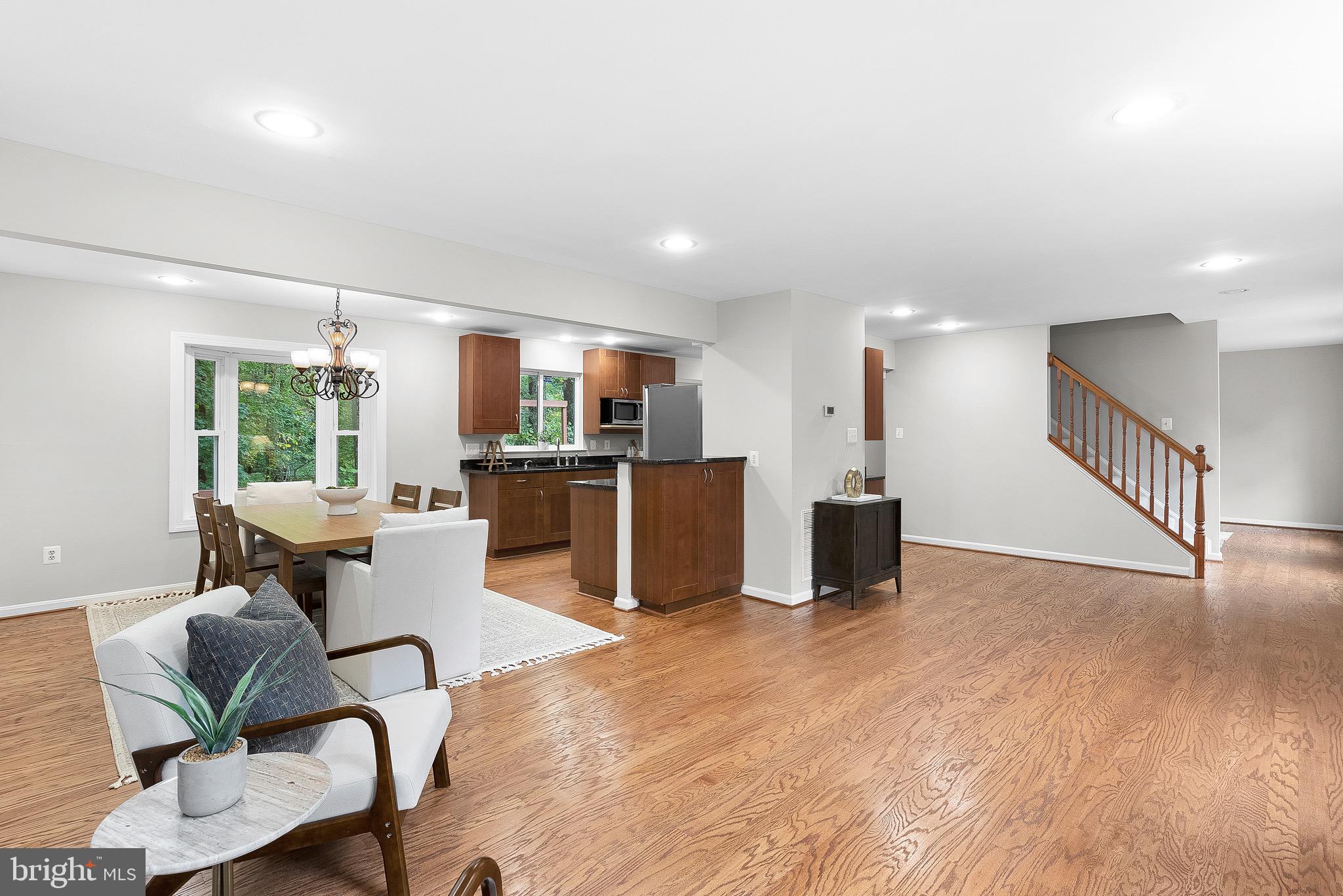 5307 HAMPTON FOREST WAY