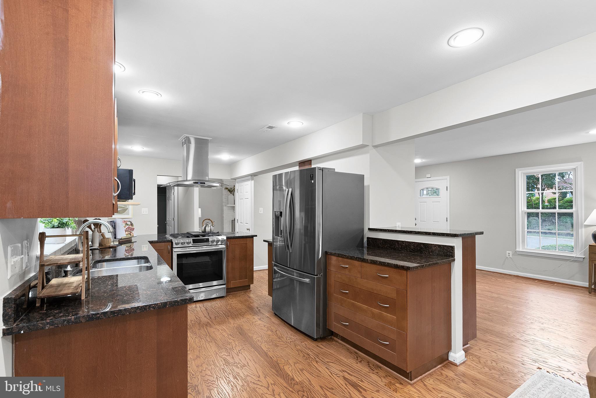 5307 HAMPTON FOREST WAY