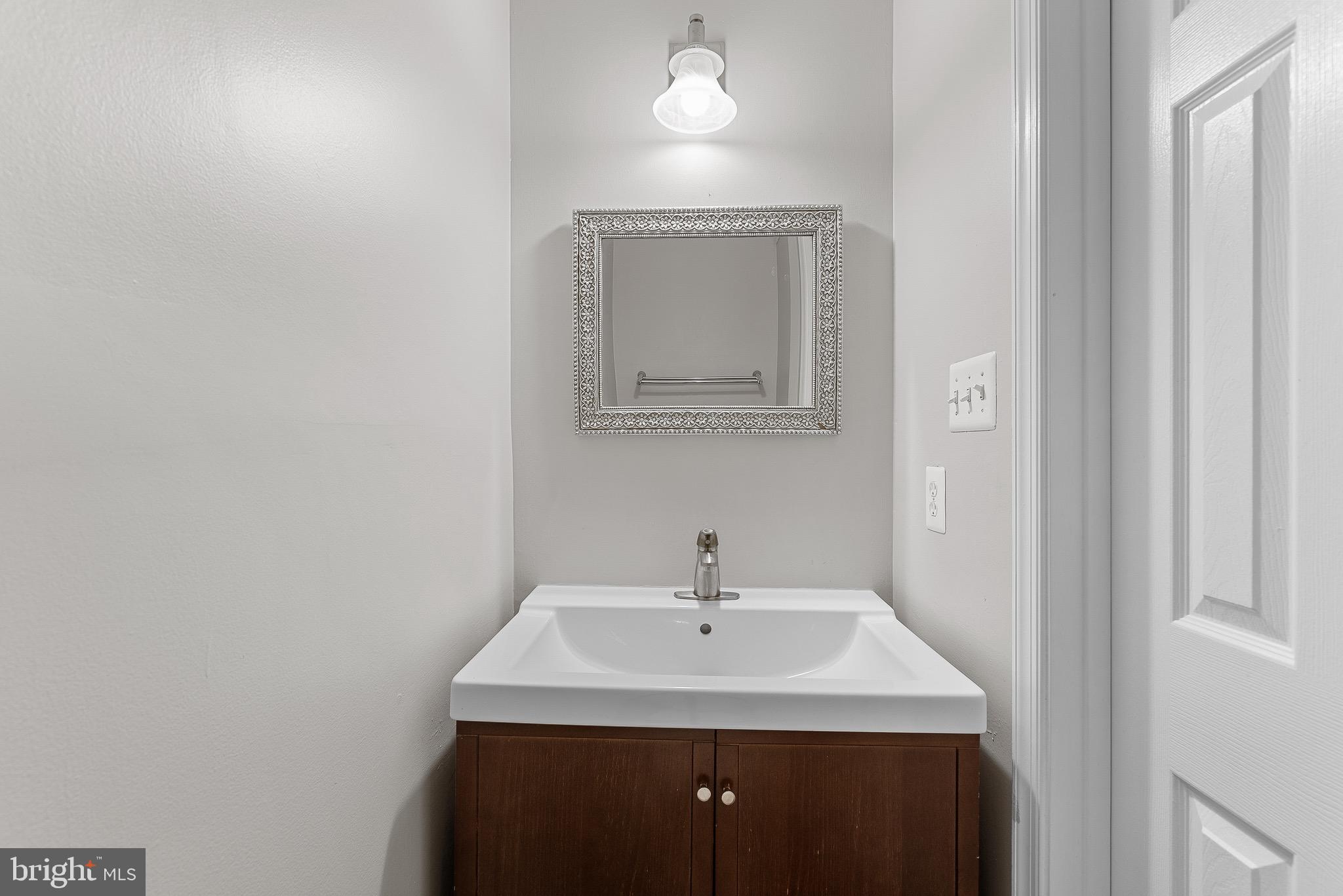 5307 HAMPTON FOREST WAY