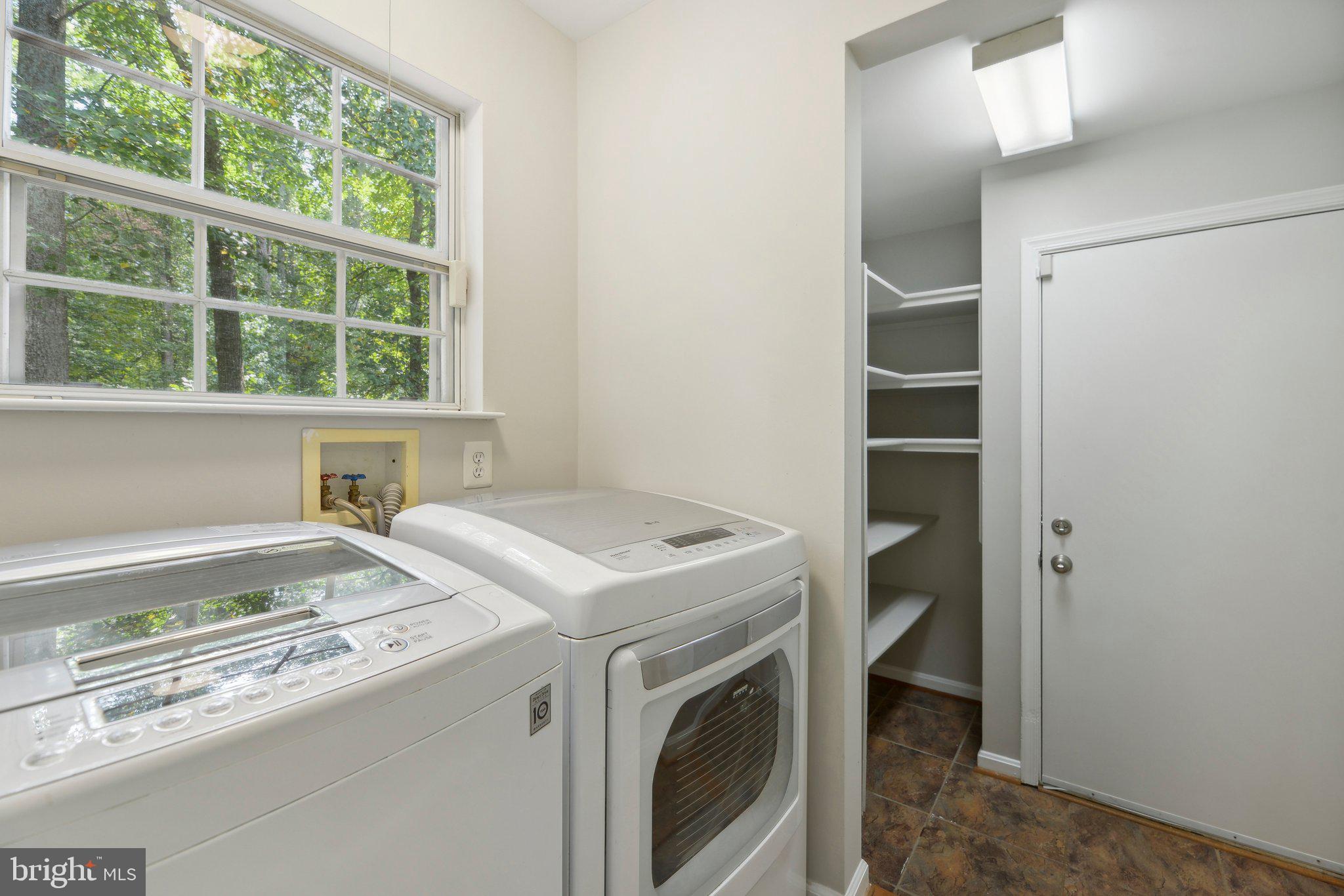 5307 HAMPTON FOREST WAY