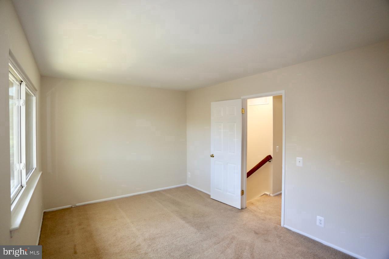 2590 GLENGYLE DRIVE 115