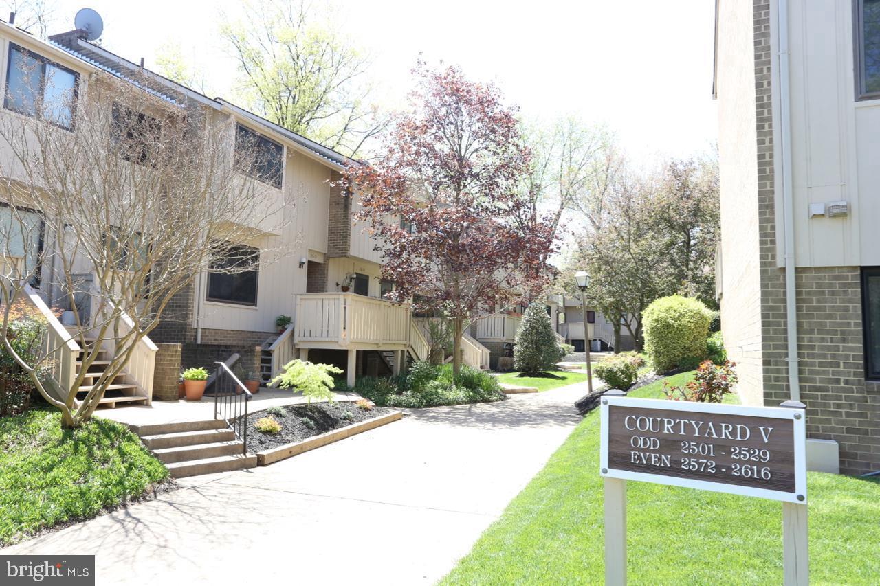 2590 GLENGYLE DRIVE 115