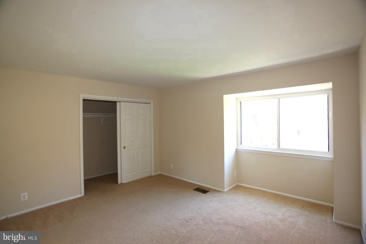 2590 GLENGYLE DRIVE 115