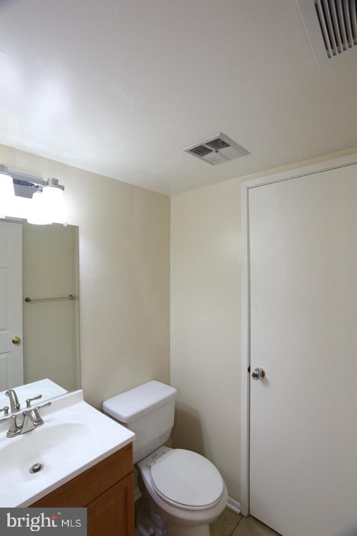 2590 GLENGYLE DRIVE 115