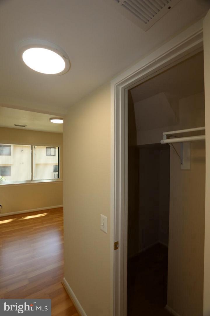 2590 GLENGYLE DRIVE 115