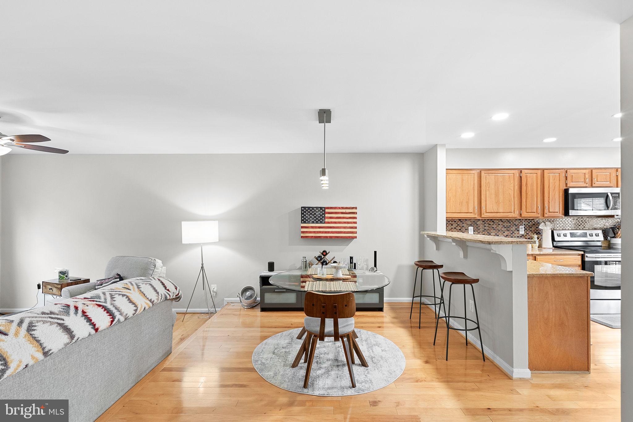 5604 GLENWOOD MEWS DRIVE