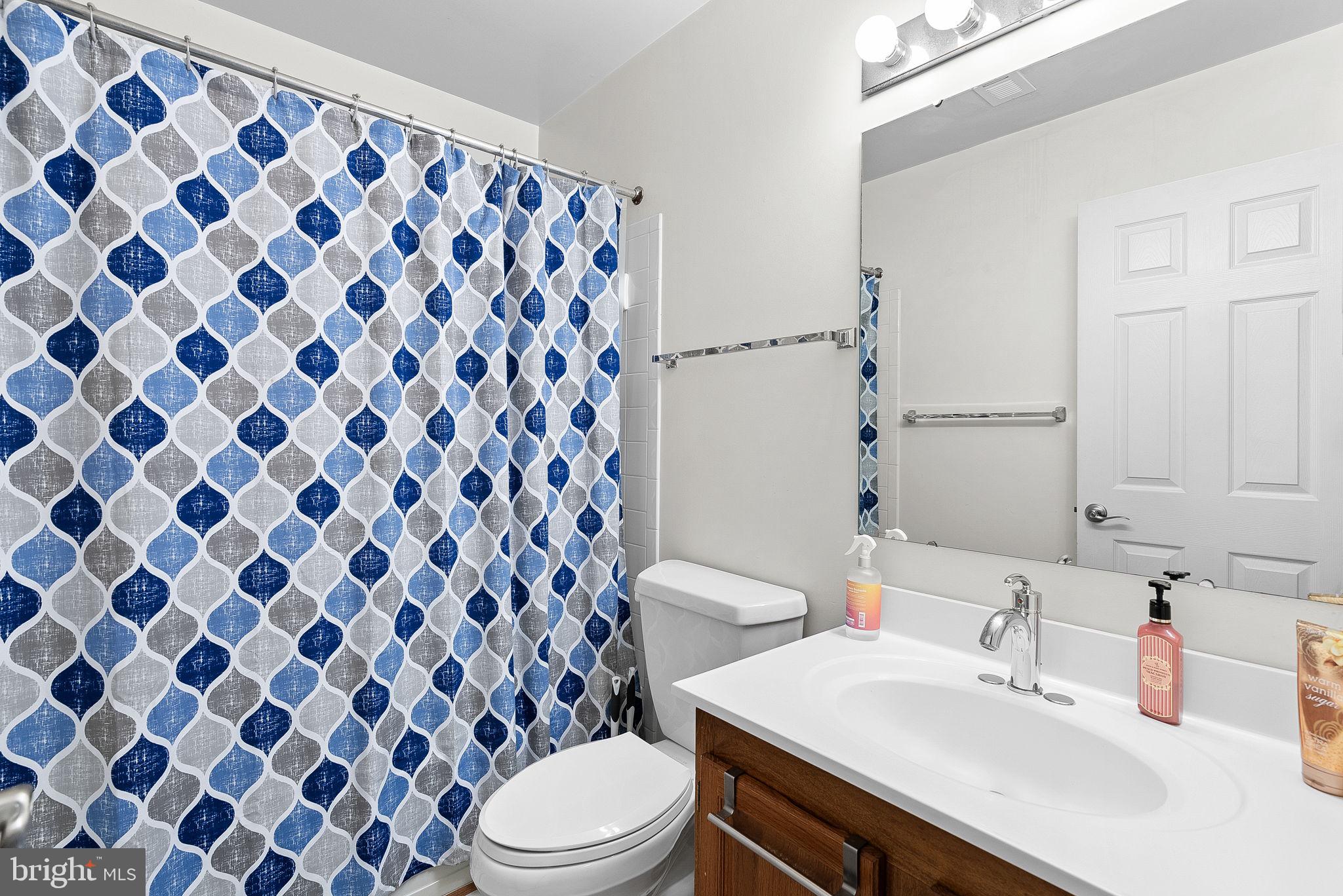 5604 GLENWOOD MEWS DRIVE