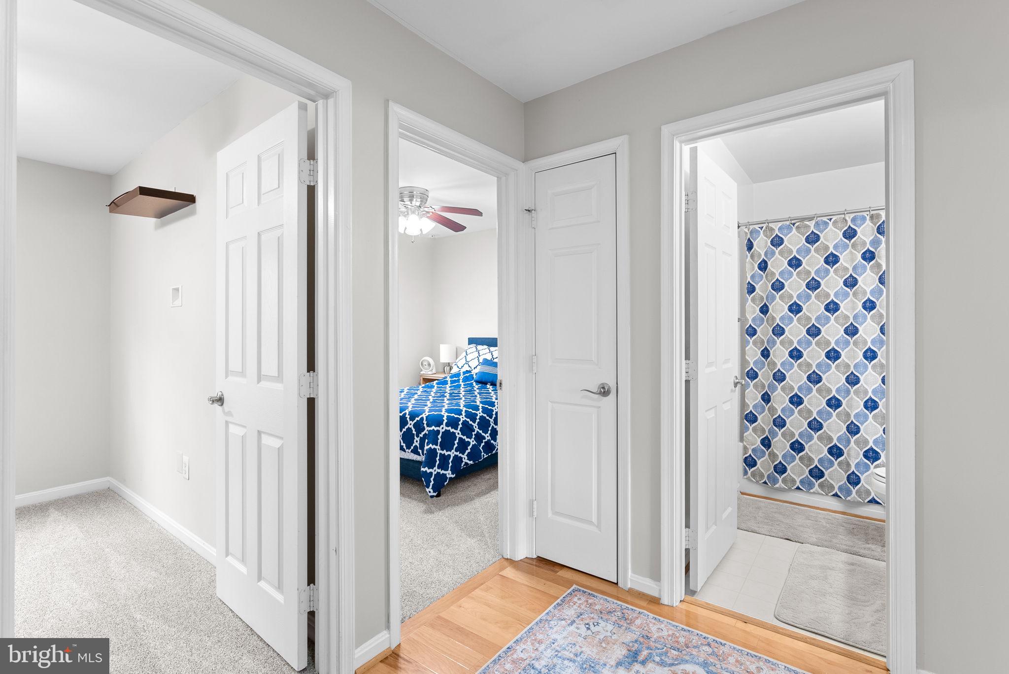 5604 GLENWOOD MEWS DRIVE