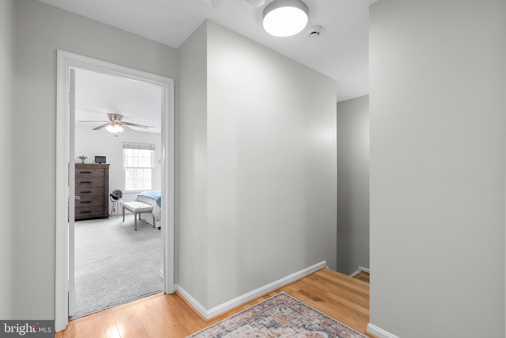 5604 GLENWOOD MEWS DRIVE