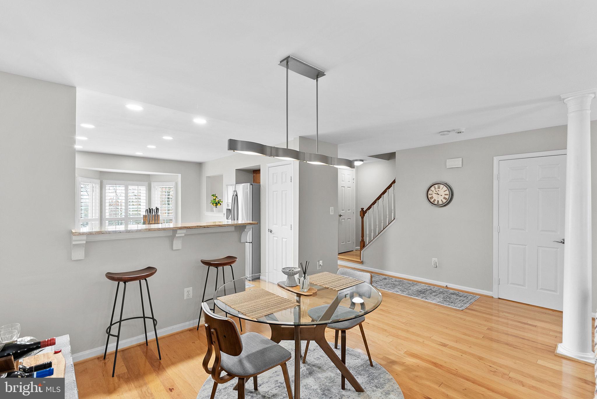 5604 GLENWOOD MEWS DRIVE