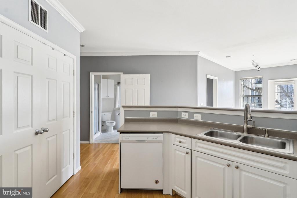 3003 NICOSH CIRCLE 3310